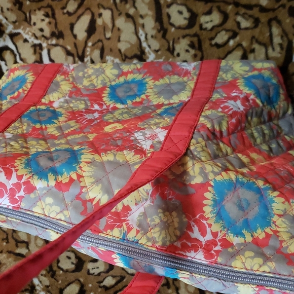 SALE‼️ Tote - Picture 3 of 5